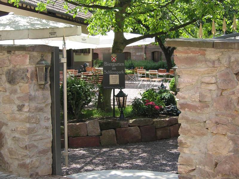 Biergarten im Schlosspark