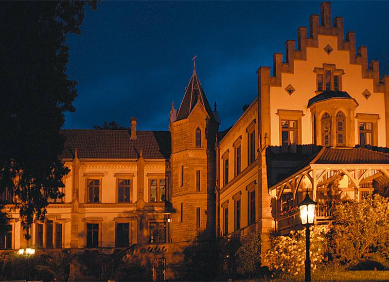 Schloss Gaisbach bei Nacht